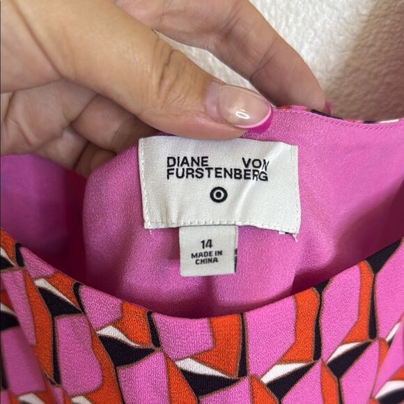 NWT-Diane Von Furstenberg Pink and Red Geometric Dress- Size 14 - Picture 2 of 7